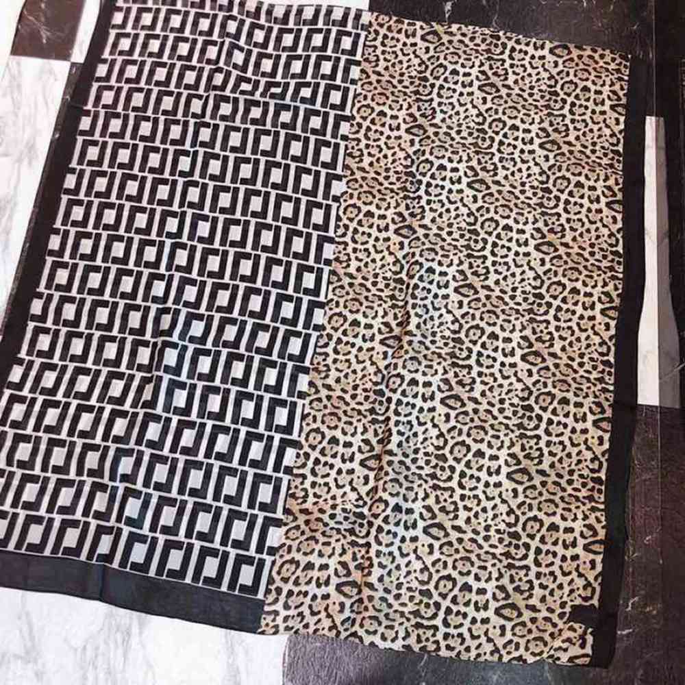 B**rry scarf